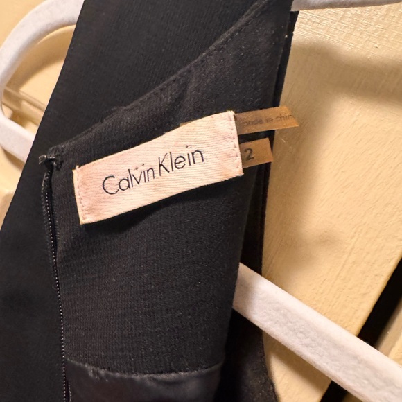 Black Dress - Picture 4 of 5